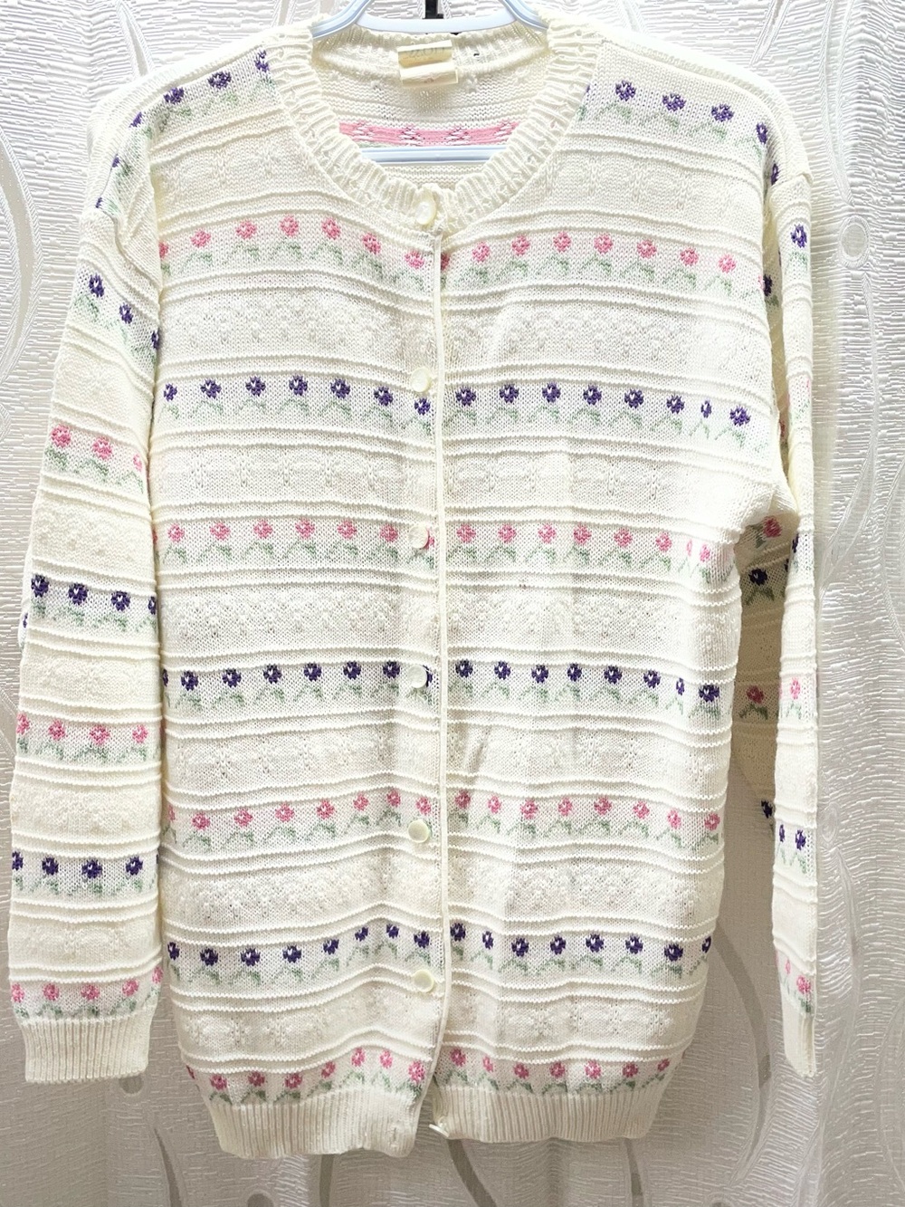 Vintage cottagecore Avon Cream Knit Cardigan with Pink and Purple Floral Stripes - Picture 1 of 11